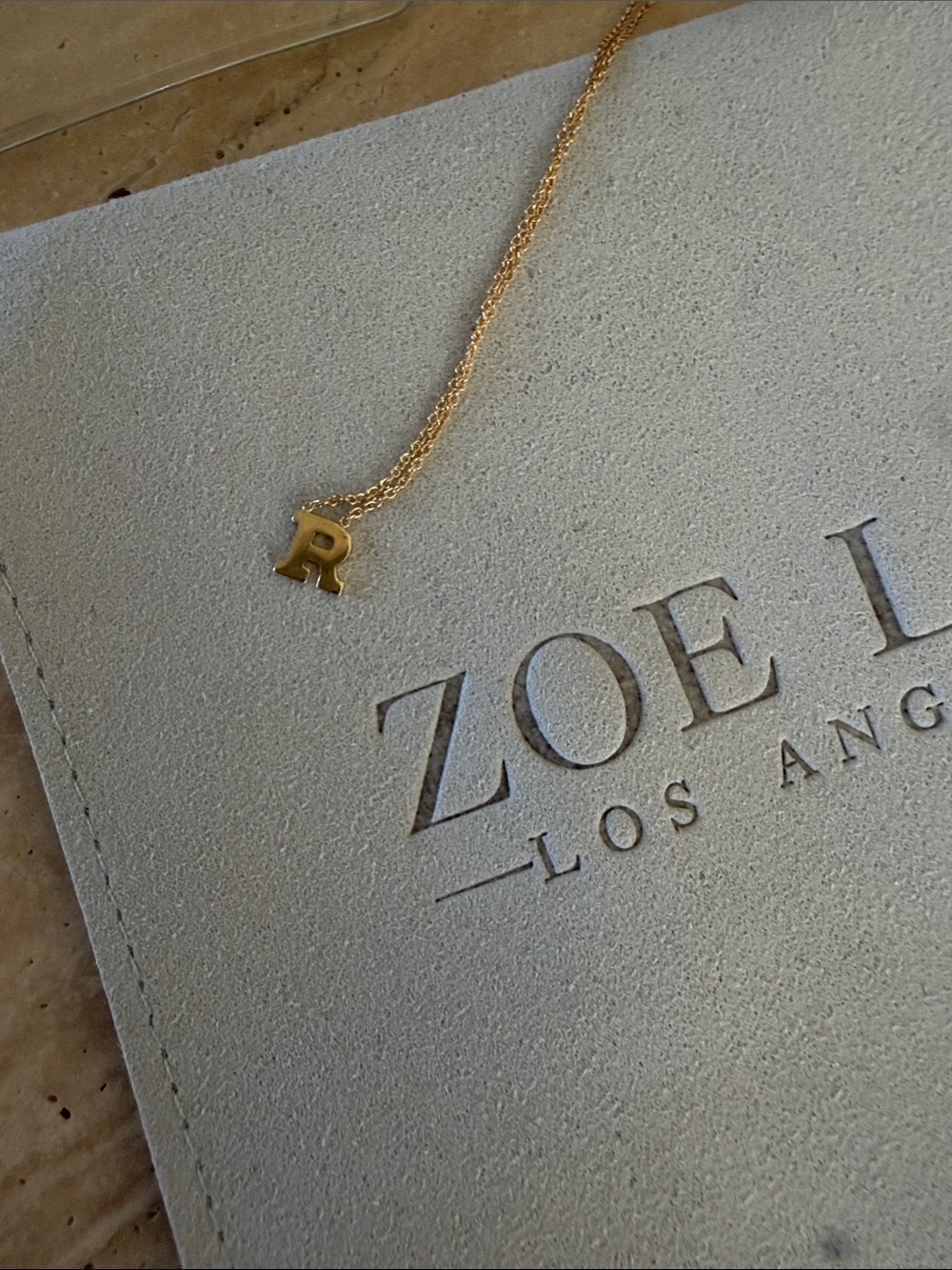 New Zoe Lev Los Angeles 18 K solid Gold R Initial Necklace - Picture 2 of 2